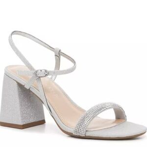Kelly & Katie Bechela Silver Block Heel Sandals size 8.5